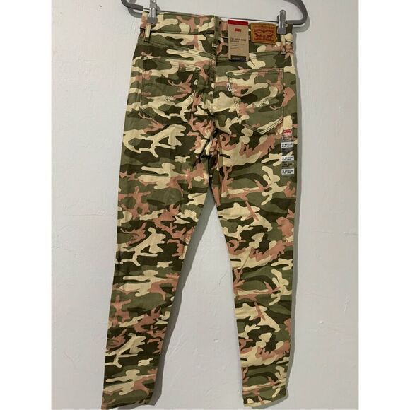 Levi’s NWT 721 high rise skinny w30 L30 camo - Picture 1 of 6